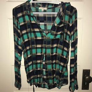 Thin hooded flannel top